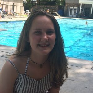 Meet your Posher, Claire